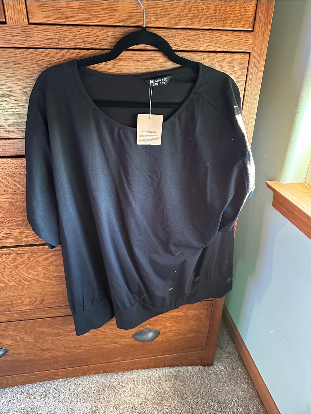 BloomChic Black Short Sleeve Dolman Pullover Sweatshirt